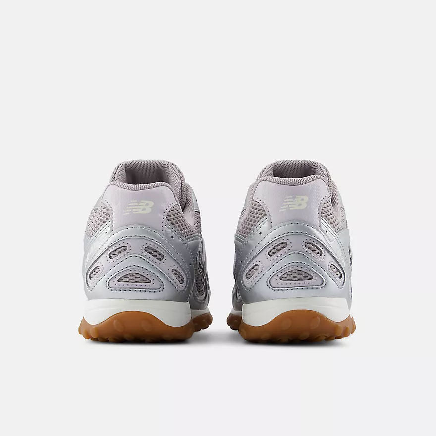 Unisex 204L Lifestyle Sneakers