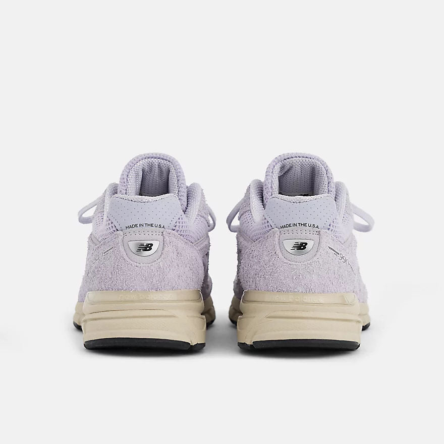 Unisex 990v4 Lifestyle Sneakers