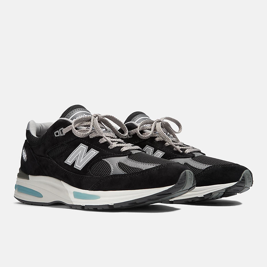 Unisex 991v2 Lifestyle Sneakers