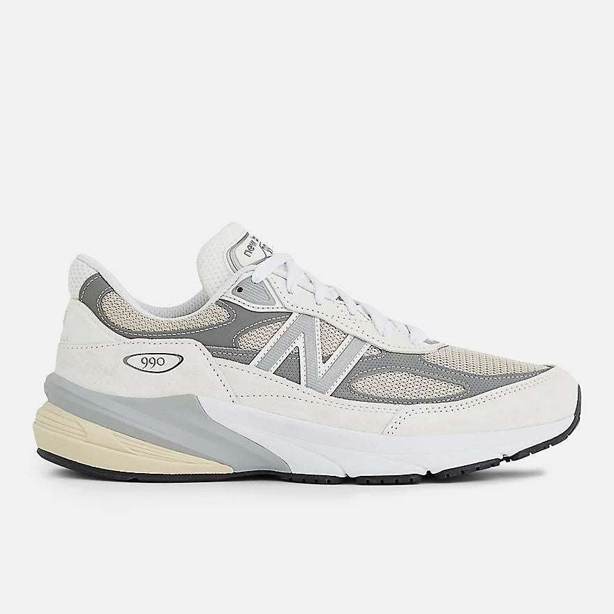 Unisex 990v6 Lifestyle Sneakers
