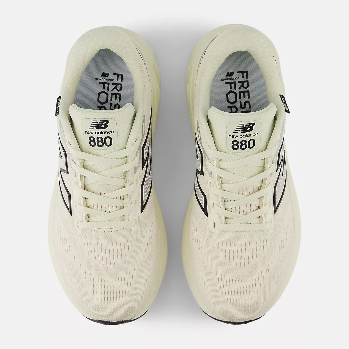 Women's 880v15 GORE-TEX Running Shoes