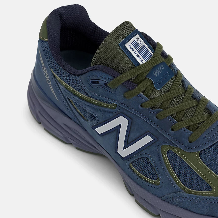 Unisex 990v4 Lifestyle Sneakers