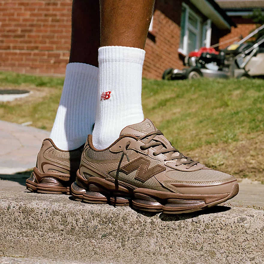 Unisex ABZORB 2000 Luxe Lifestyle Sneakers