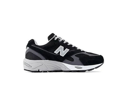 Unisex 880R Lifestyle Sneakers