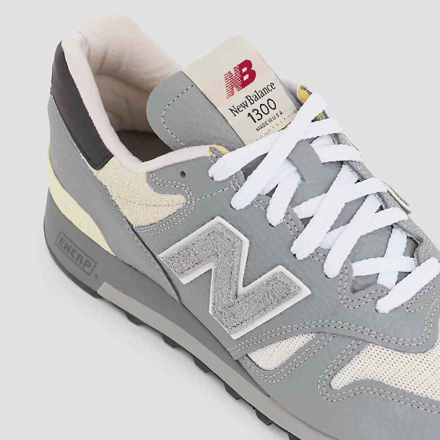 Unisex 1300 Lifestyle Sneakers