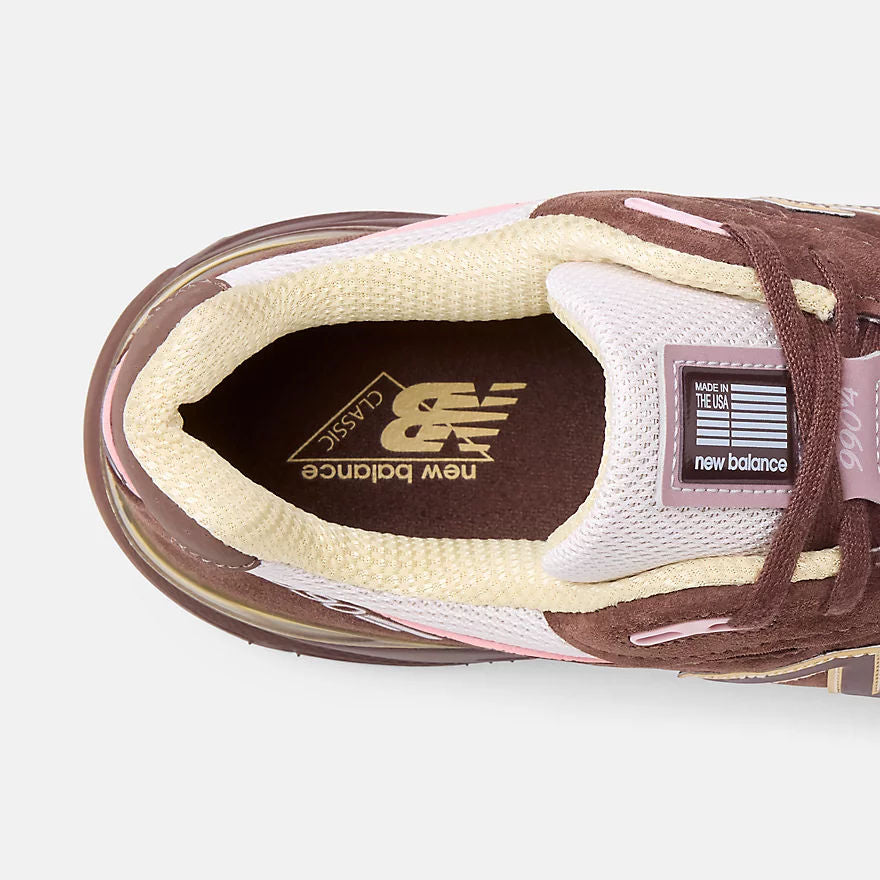 Unisex 990v4 Lifestyle Sneakers