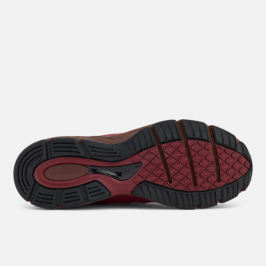 Unisex 990v4 Lifestyle Sneakers