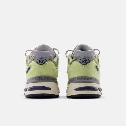 Unisex 991v2 Lifestyle Sneakers