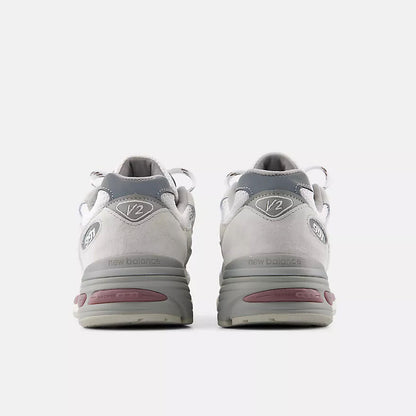 Unisex 991v2 Lifestyle Sneakers