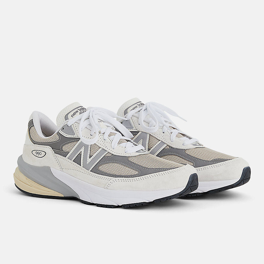 Unisex 990v6 Lifestyle Sneakers