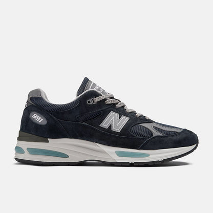 Unisex 991v2 Lifestyle Sneakers