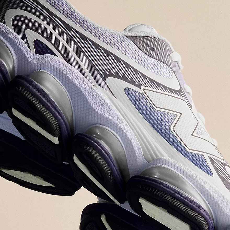 Unisex ABZORB 2000 Lifestyle Sneakers
