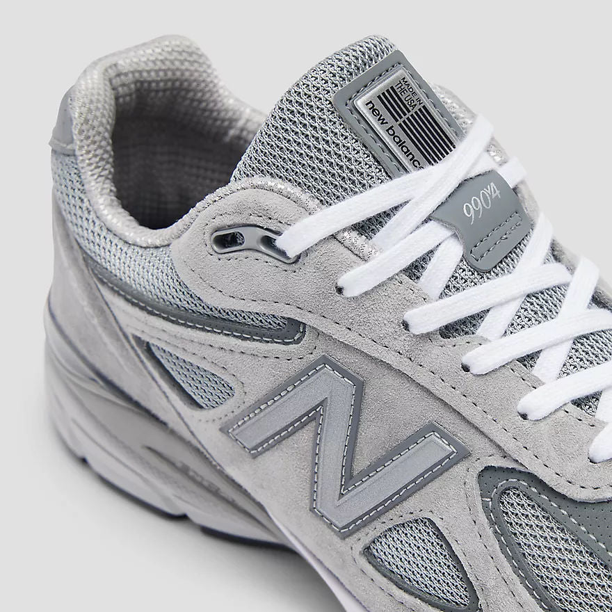Unisex 990v4 Lifestyle Sneakers