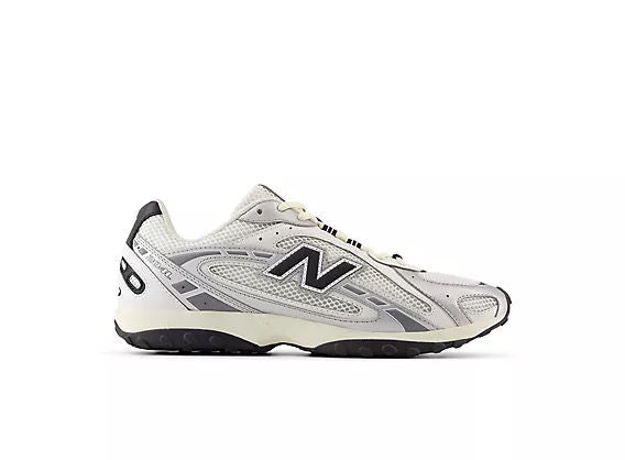 Unisex 204L Lifestyle Shoes