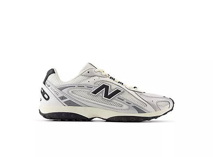 Unisex 204L Lifestyle Shoes
