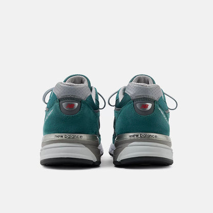 Unisex 990v4 Lifestyle Sneakers
