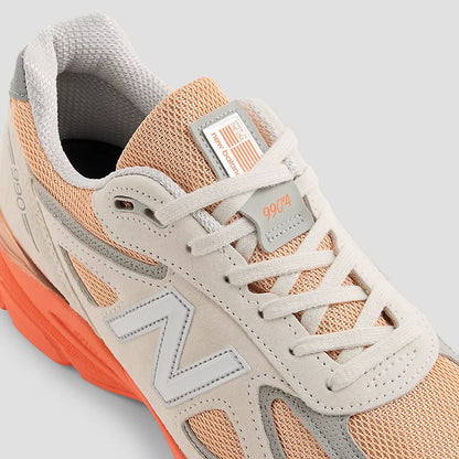 Unisex 990v4 Lifestyle Sneakers