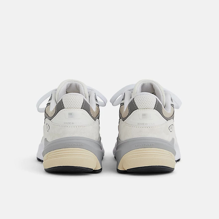 Unisex 990v6 Lifestyle Sneakers