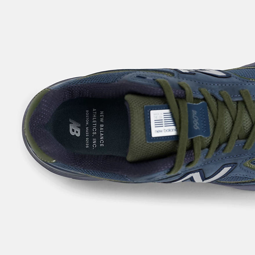 Unisex 990v4 Lifestyle Sneakers