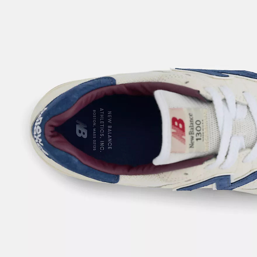 Unisex 1300 Lifestyle Sneakers