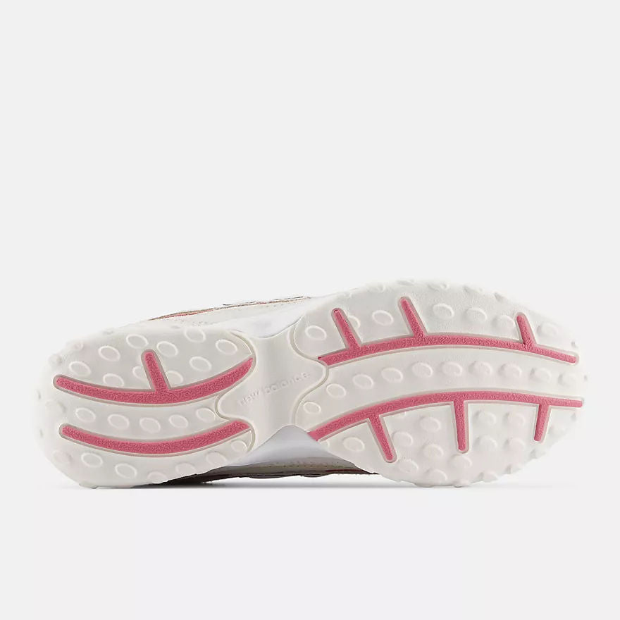 Unisex 204L Lifestyle Sneakers