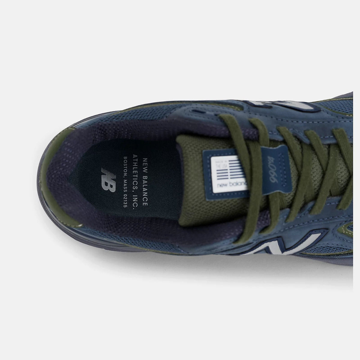 Unisex 990v4 Lifestyle Sneakers