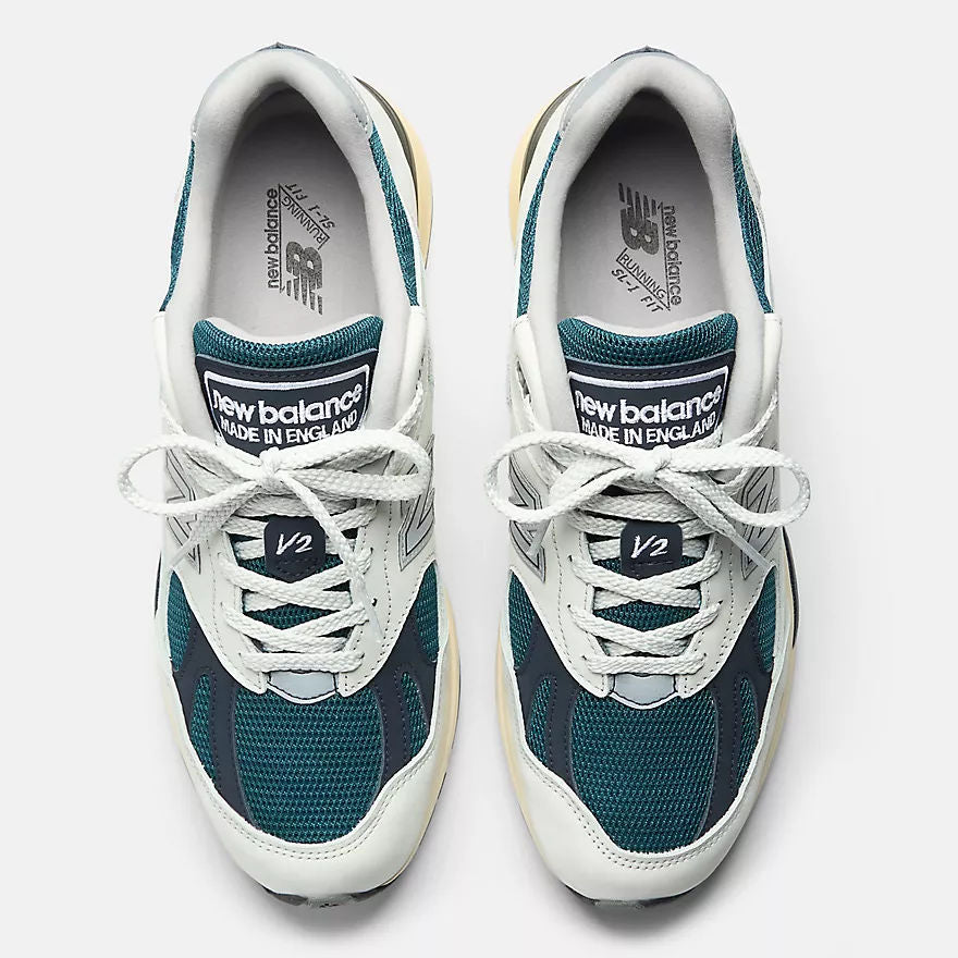 Unisex 991v2 Lifestyle Sneakers