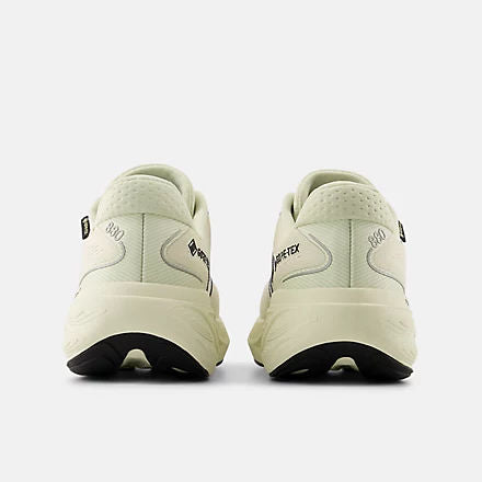 Women's 880v15 GORE-TEX Running Shoes
