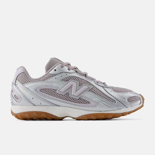 Unisex 204L Lifestyle Sneakers