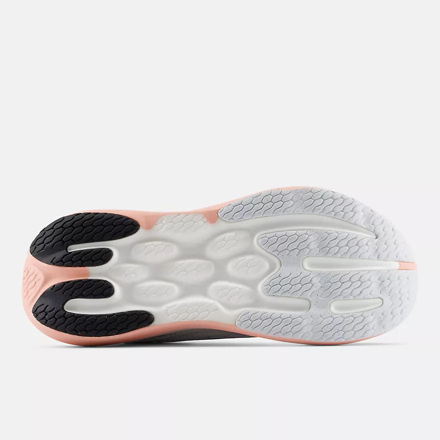 Women's 1080v15 Running Shoes