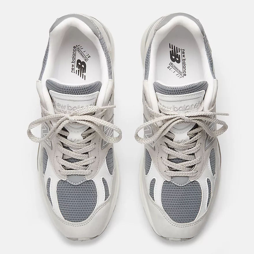 Unisex 991v2 Lifestyle Sneakers