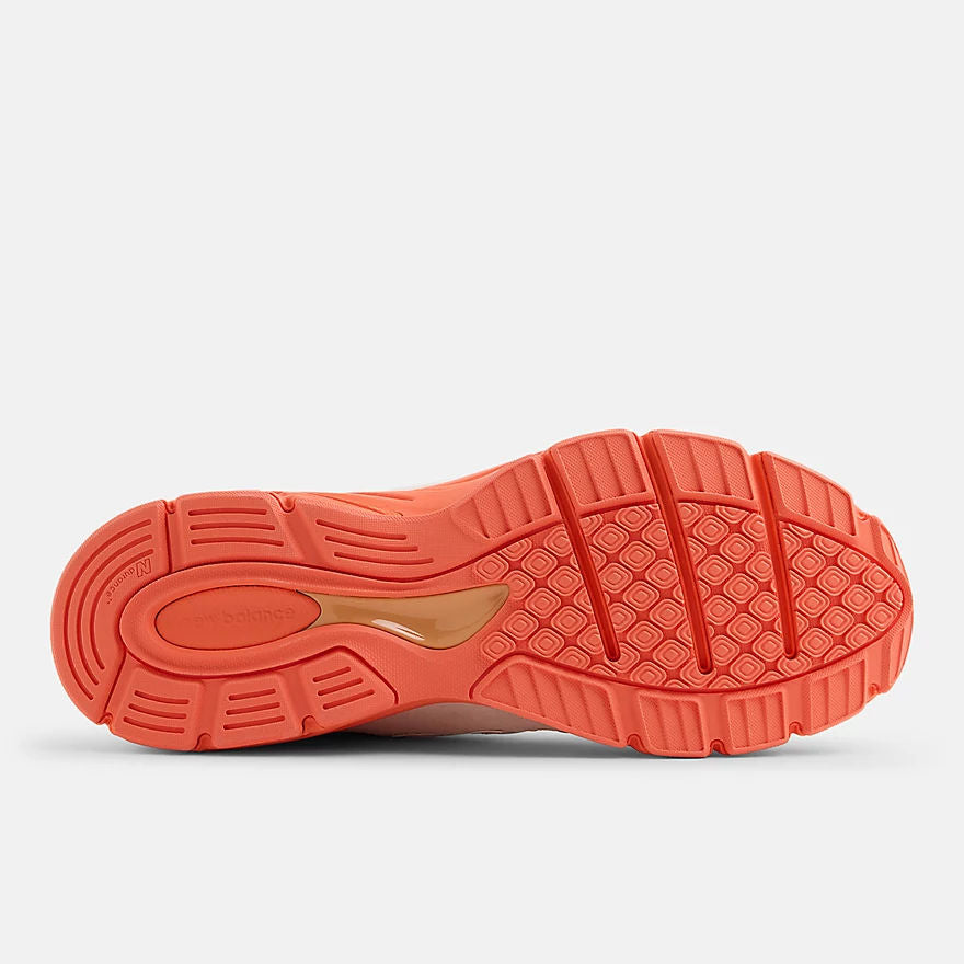 Unisex 990v4 Lifestyle Sneakers