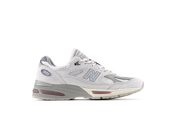 Unisex 991v2 Lifestyle Sneakers