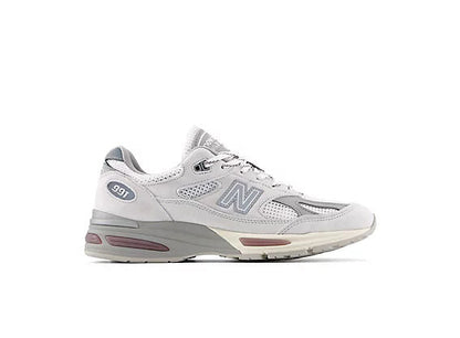 Unisex 991v2 Lifestyle Sneakers
