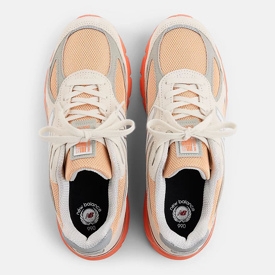 Unisex 990v4 Lifestyle Sneakers