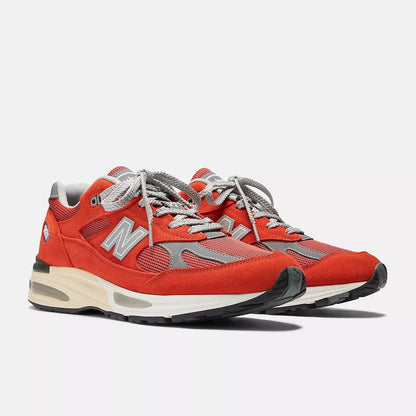 Unisex 991v2 Lifestyle Sneakers