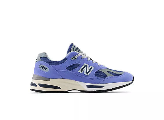 Unisex 991v2 Lifestyle Sneakers