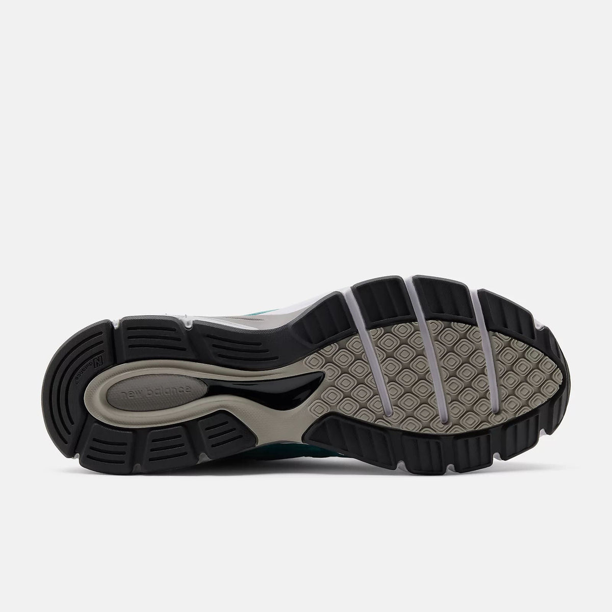 Unisex 990v4 Lifestyle Sneakers