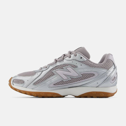 Unisex 204L Lifestyle Sneakers