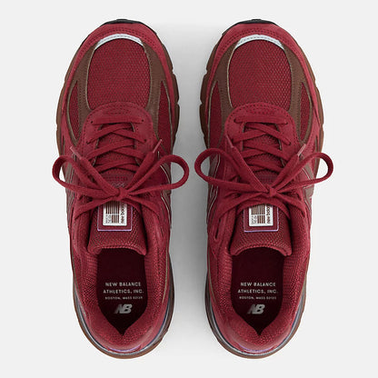 Unisex 990v4 Lifestyle Sneakers