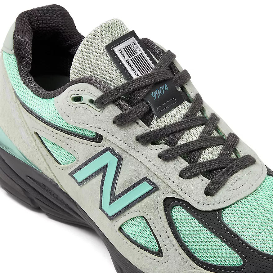 Unisex 990v4 Lifestyle Sneakers
