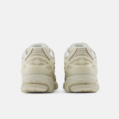 Unisex 1906R Lifestyle Sneakers