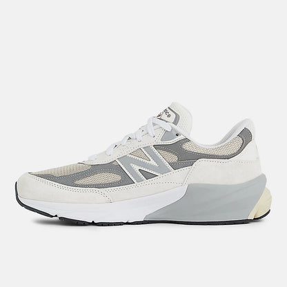Unisex 990v6 Lifestyle Sneakers