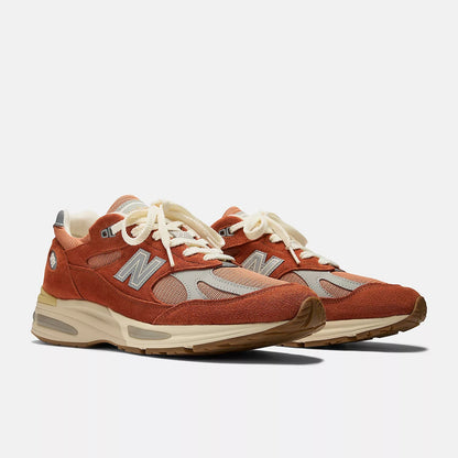 Unisex 991v2 Lifestyle Sneakers