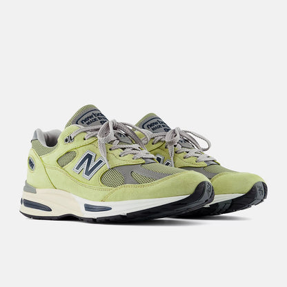 Unisex 991v2 Lifestyle Sneakers