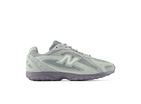 Unisex 204L Lifestyle Sneakers