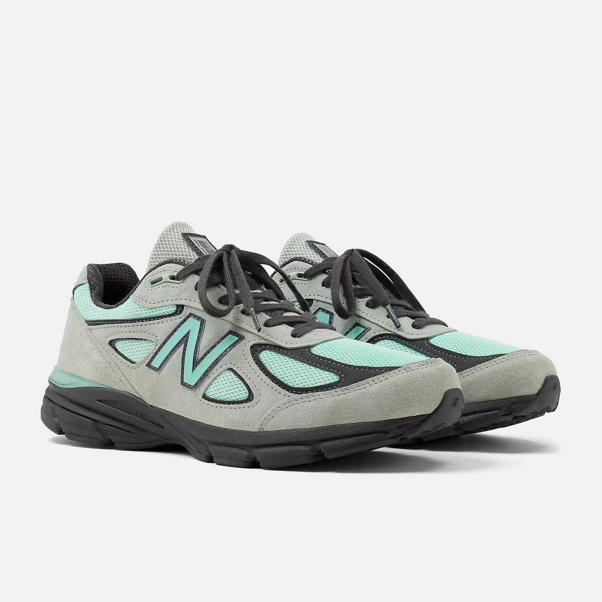 Unisex 990v4 Lifestyle Sneakers
