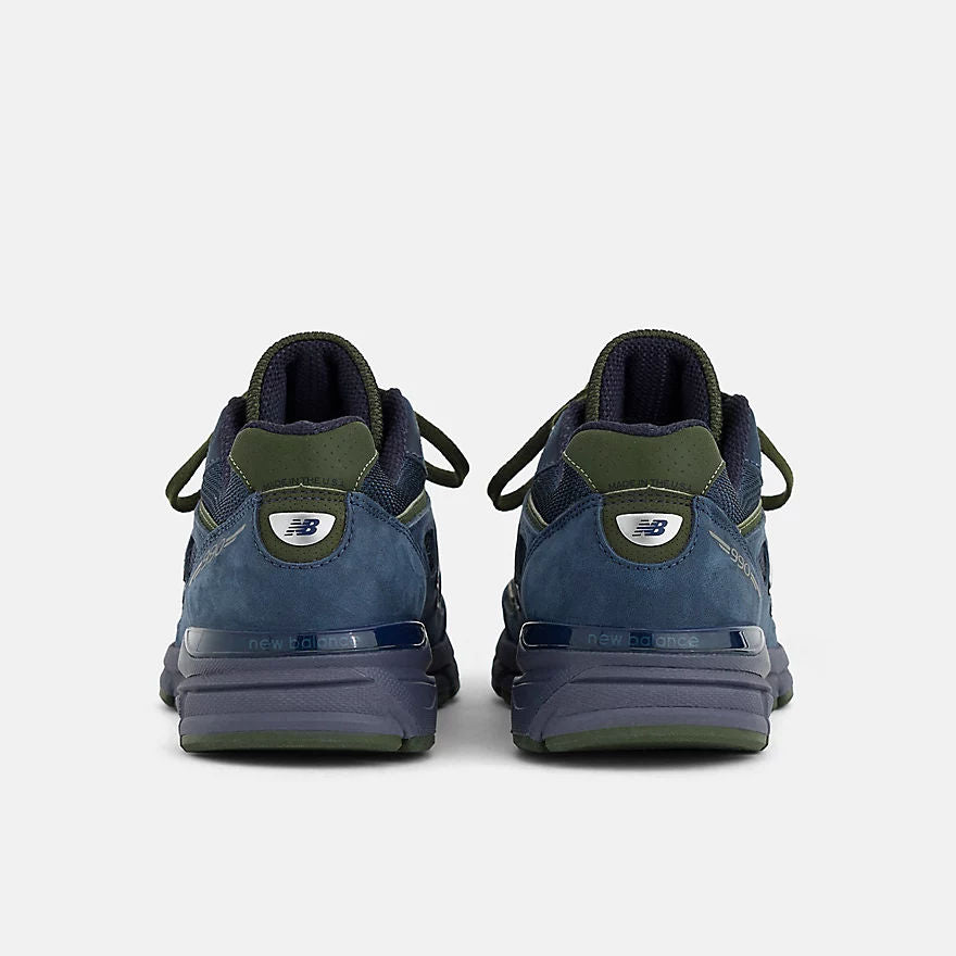 Unisex 990v4 Lifestyle Sneakers