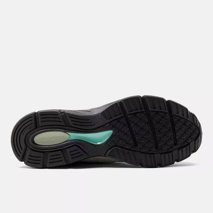Unisex 990v4 Lifestyle Sneakers