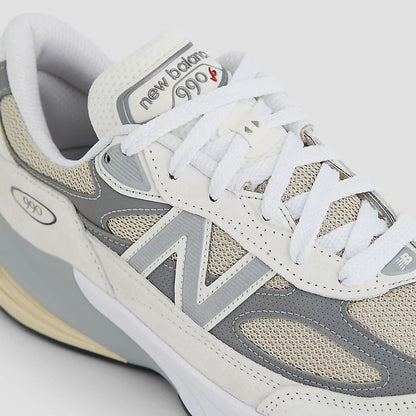 Unisex 990v6 Lifestyle Sneakers